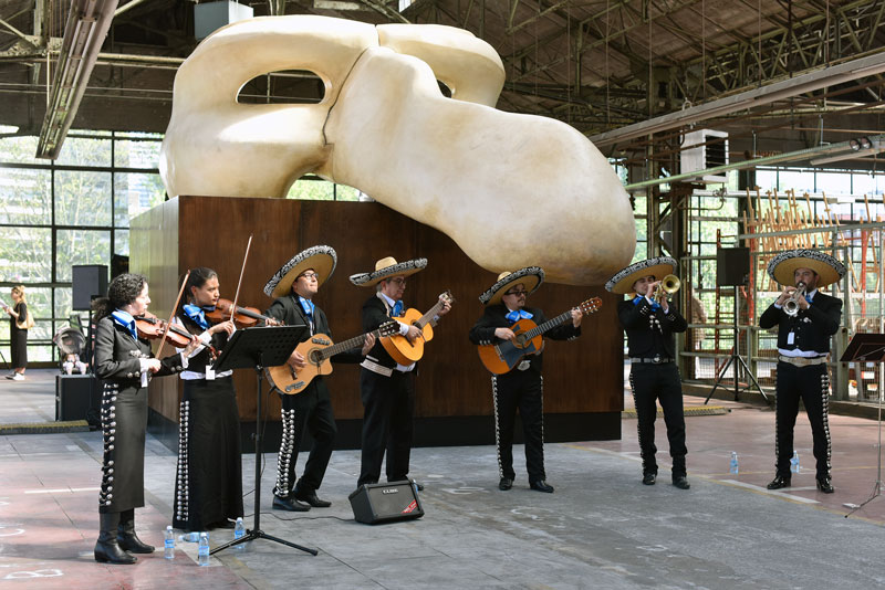 Les Mariachis ouvre le bal